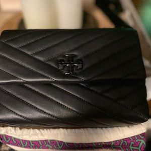 Tory Burch Kira SMALL convertible shoulder bag black powdered coated